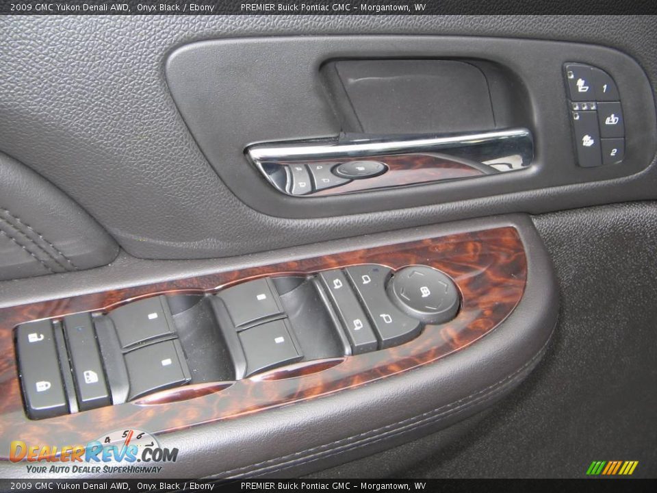 2009 GMC Yukon Denali AWD Onyx Black / Ebony Photo #24