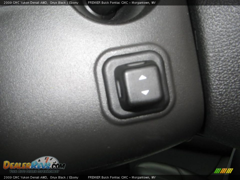 2009 GMC Yukon Denali AWD Onyx Black / Ebony Photo #25
