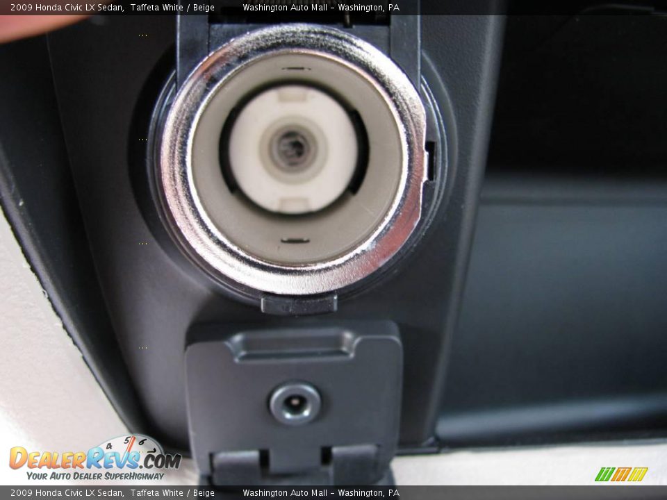 2009 Honda Civic LX Sedan Taffeta White / Beige Photo #18