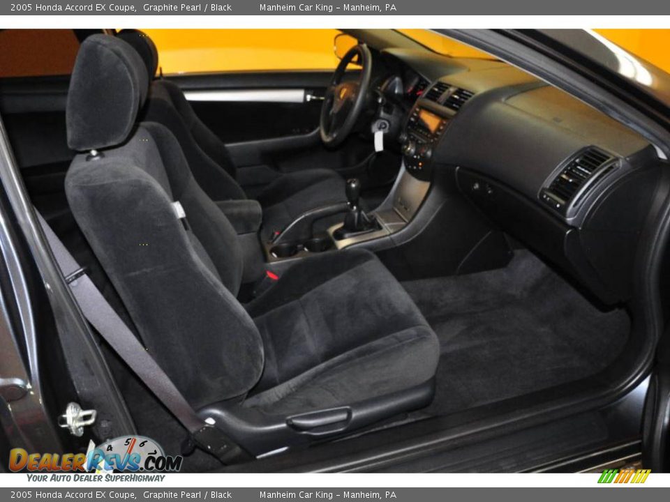 2005 Honda Accord EX Coupe Graphite Pearl / Black Photo #15