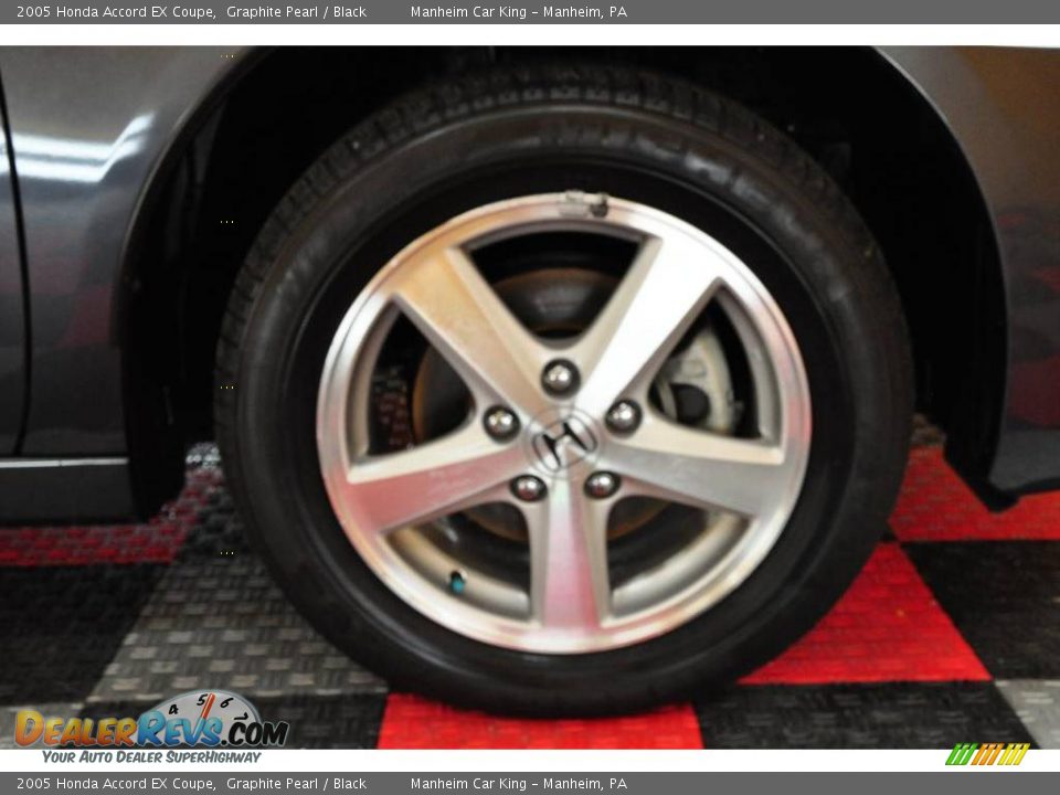 2005 Honda Accord EX Coupe Graphite Pearl / Black Photo #16
