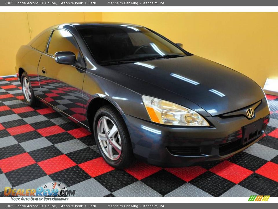 2005 Honda Accord EX Coupe Graphite Pearl / Black Photo #18