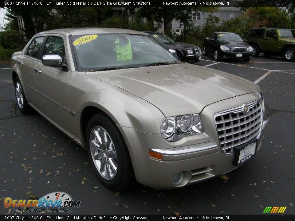 2007 Chrysler 300 C HEMI Linen Gold Metallic / Dark Slate Gray/Light Graystone Photo #6