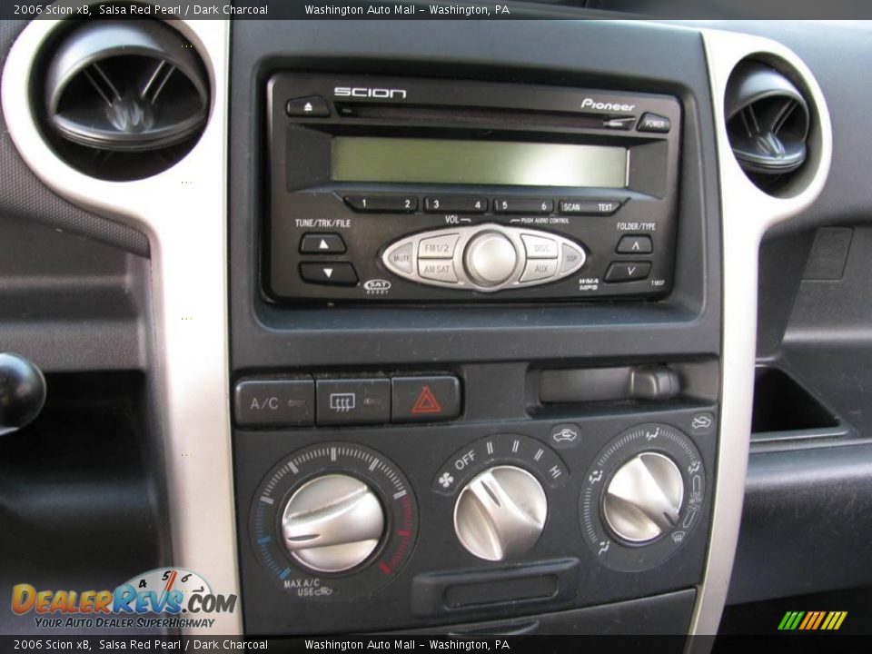2006 Scion xB Salsa Red Pearl / Dark Charcoal Photo #15