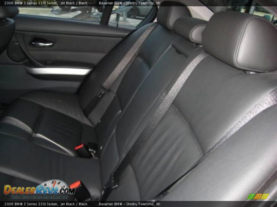 2006 BMW 3 Series 330i Sedan Jet Black / Black Photo #16