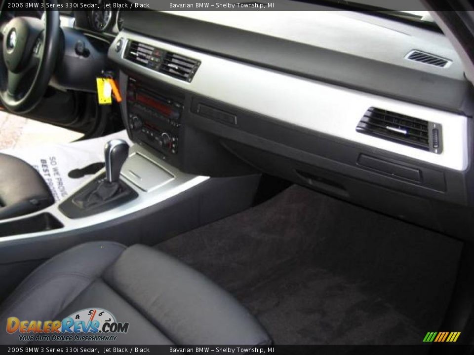 2006 BMW 3 Series 330i Sedan Jet Black / Black Photo #18