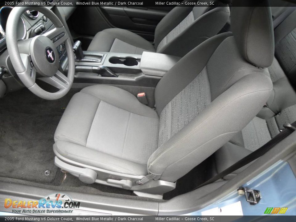 2005 Ford Mustang V6 Deluxe Coupe Windveil Blue Metallic / Dark Charcoal Photo #4