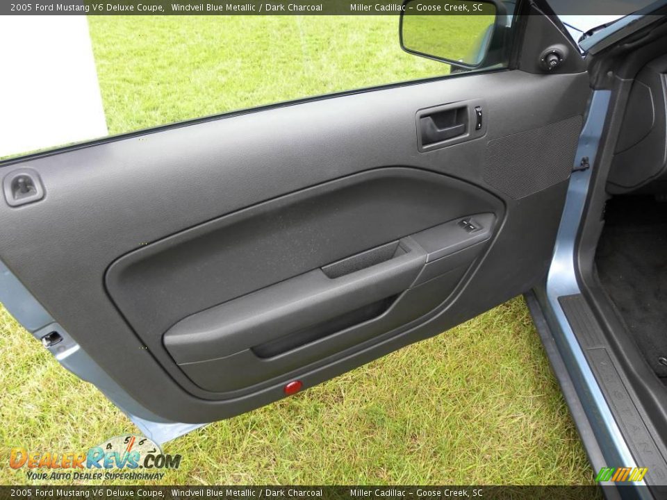 2005 Ford Mustang V6 Deluxe Coupe Windveil Blue Metallic / Dark Charcoal Photo #5