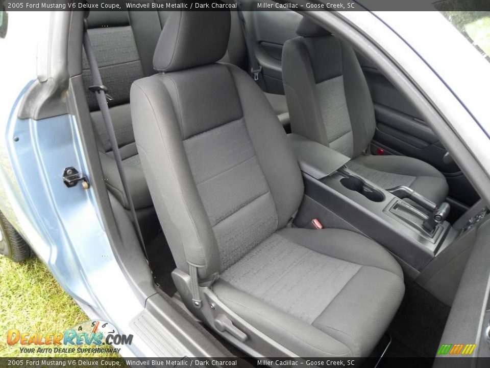 2005 Ford Mustang V6 Deluxe Coupe Windveil Blue Metallic / Dark Charcoal Photo #7