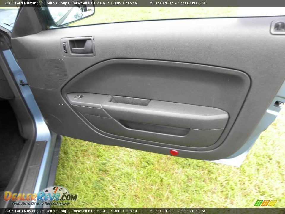 2005 Ford Mustang V6 Deluxe Coupe Windveil Blue Metallic / Dark Charcoal Photo #8