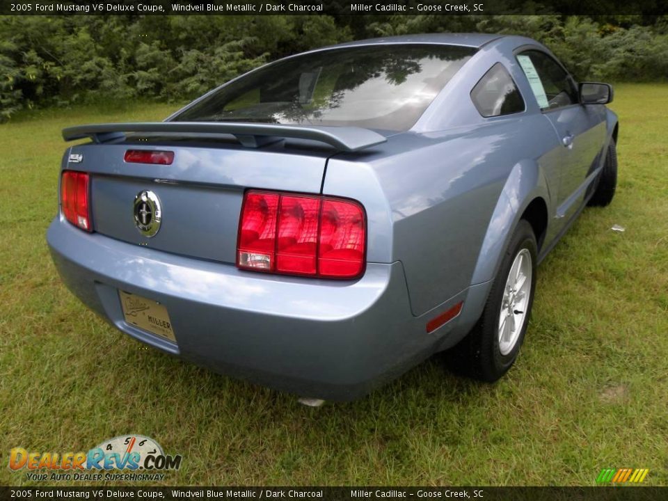 2005 Ford Mustang V6 Deluxe Coupe Windveil Blue Metallic / Dark Charcoal Photo #10