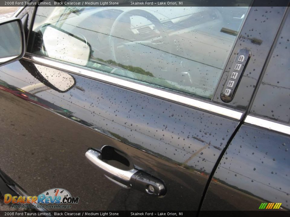 2008 Ford Taurus Limited Black Clearcoat / Medium Light Stone Photo #16