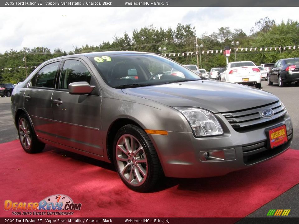 2009 Ford Fusion SE Vapor Silver Metallic / Charcoal Black Photo #3