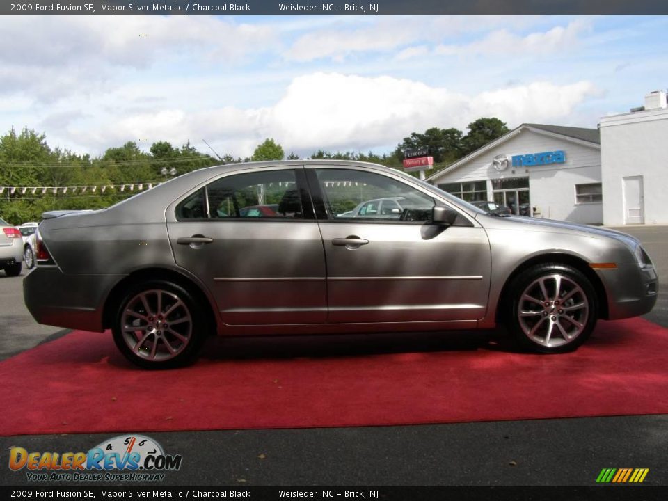 2009 Ford Fusion SE Vapor Silver Metallic / Charcoal Black Photo #4