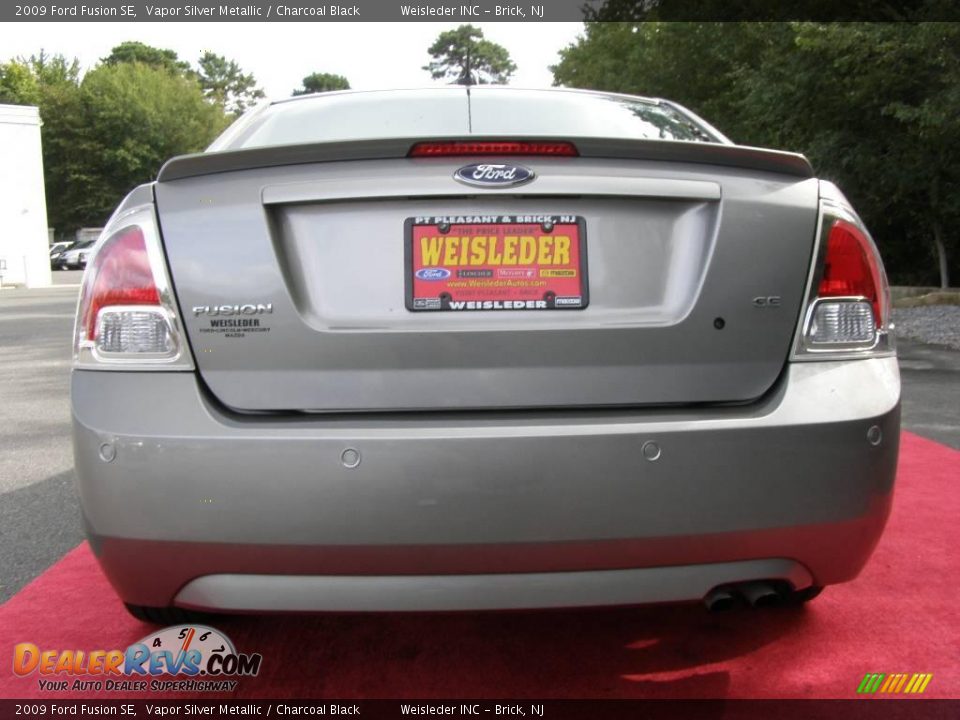 2009 Ford Fusion SE Vapor Silver Metallic / Charcoal Black Photo #8