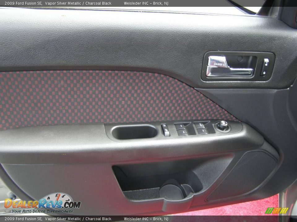 2009 Ford Fusion SE Vapor Silver Metallic / Charcoal Black Photo #12
