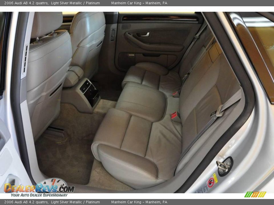 2006 Audi A8 4.2 quattro Light Silver Metallic / Platinum Photo #14