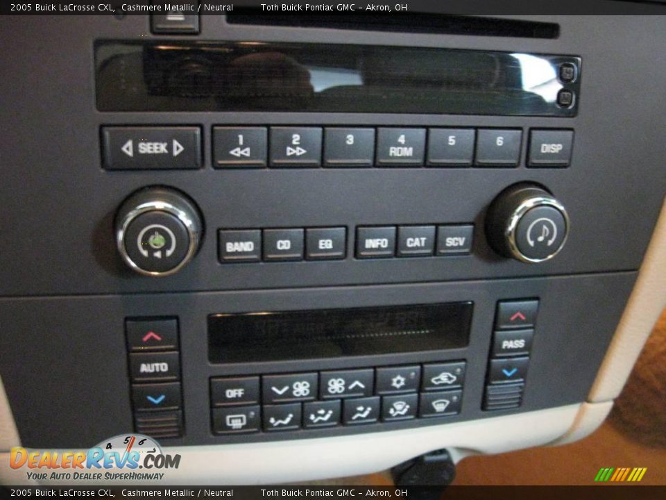 2005 Buick LaCrosse CXL Cashmere Metallic / Neutral Photo #10