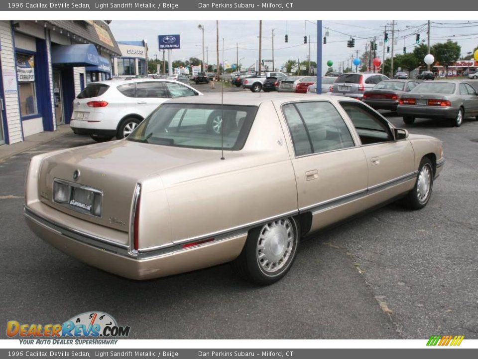 1996 Cadillac DeVille Sedan Light Sandrift Metallic / Beige Photo #5