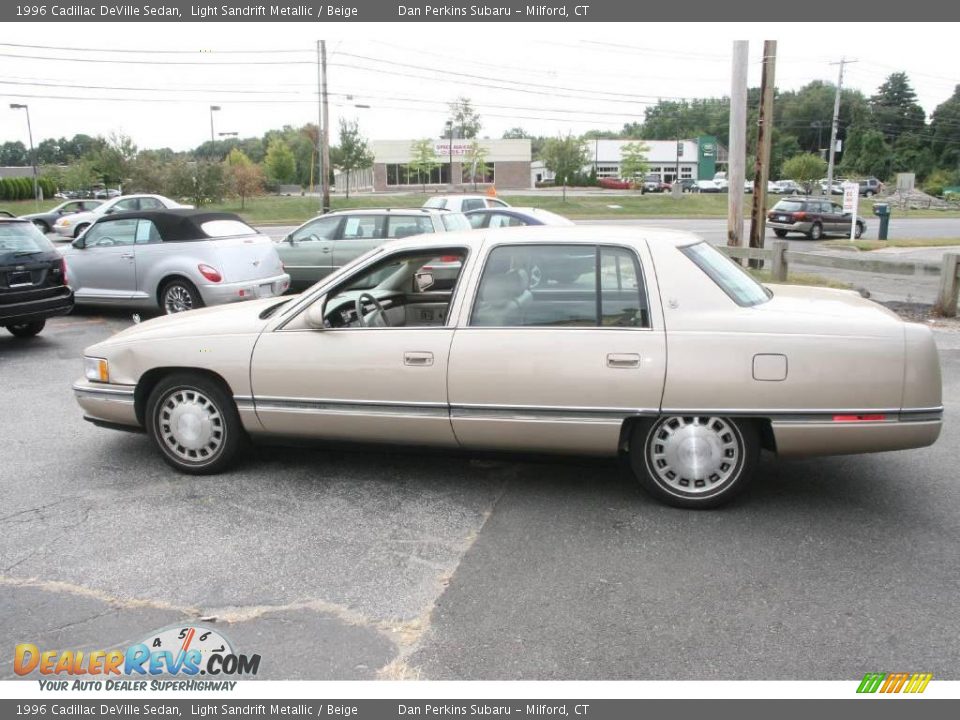 1996 Cadillac DeVille Sedan Light Sandrift Metallic / Beige Photo #9