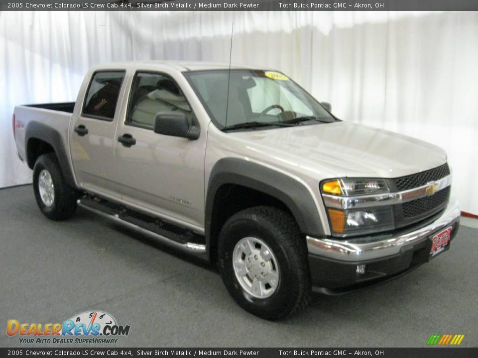 2005 Chevrolet Colorado LS Crew Cab 4x4 Silver Birch Metallic / Medium Dark Pewter Photo #1