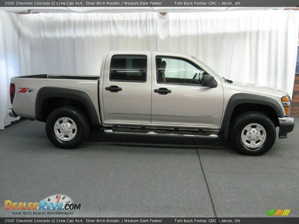 2005 Chevrolet Colorado LS Crew Cab 4x4 Silver Birch Metallic / Medium Dark Pewter Photo #2