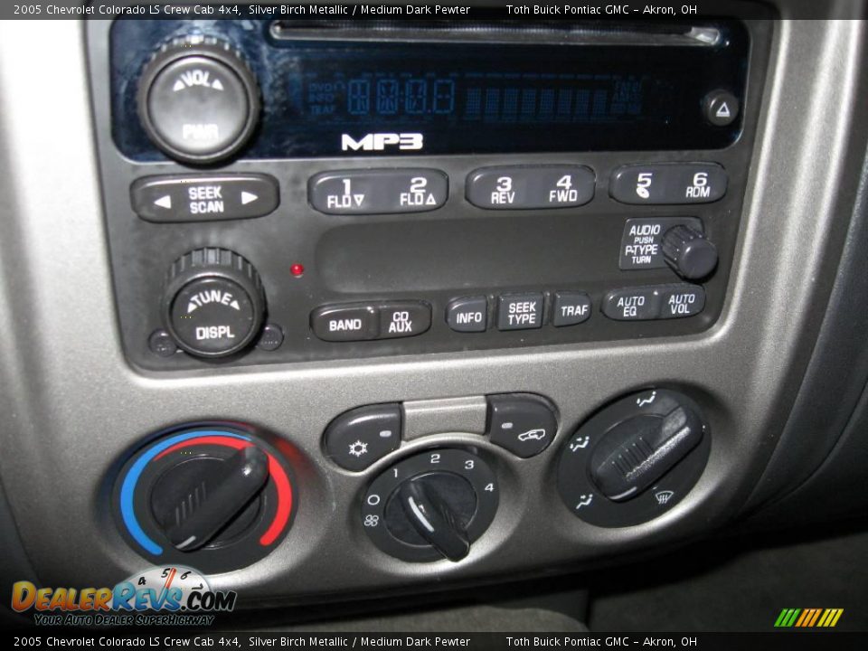 2005 Chevrolet Colorado LS Crew Cab 4x4 Silver Birch Metallic / Medium Dark Pewter Photo #17