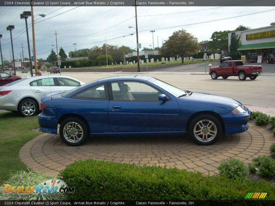 2004 Chevrolet Cavalier LS Sport Coupe Arrival Blue Metallic / Graphite Photo #5