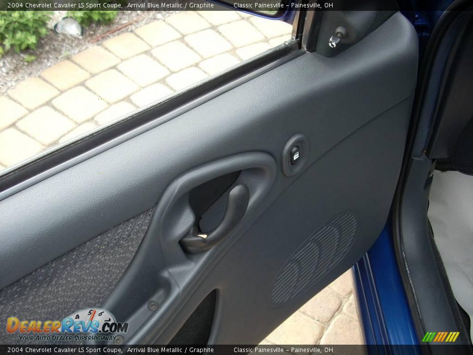 2004 Chevrolet Cavalier LS Sport Coupe Arrival Blue Metallic / Graphite Photo #10