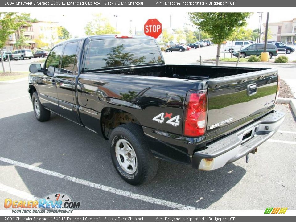 2004 Chevrolet Silverado 1500 LS Extended Cab 4x4 Black / Dark Charcoal Photo #7