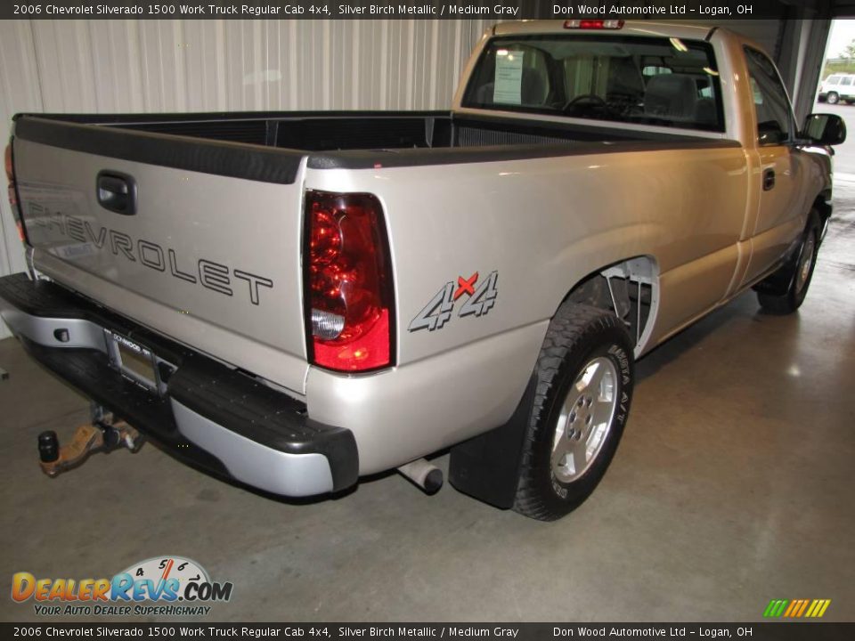 2006 Chevrolet Silverado 1500 Work Truck Regular Cab 4x4 Silver Birch Metallic / Medium Gray Photo #2