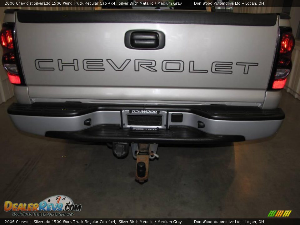 2006 Chevrolet Silverado 1500 Work Truck Regular Cab 4x4 Silver Birch Metallic / Medium Gray Photo #6
