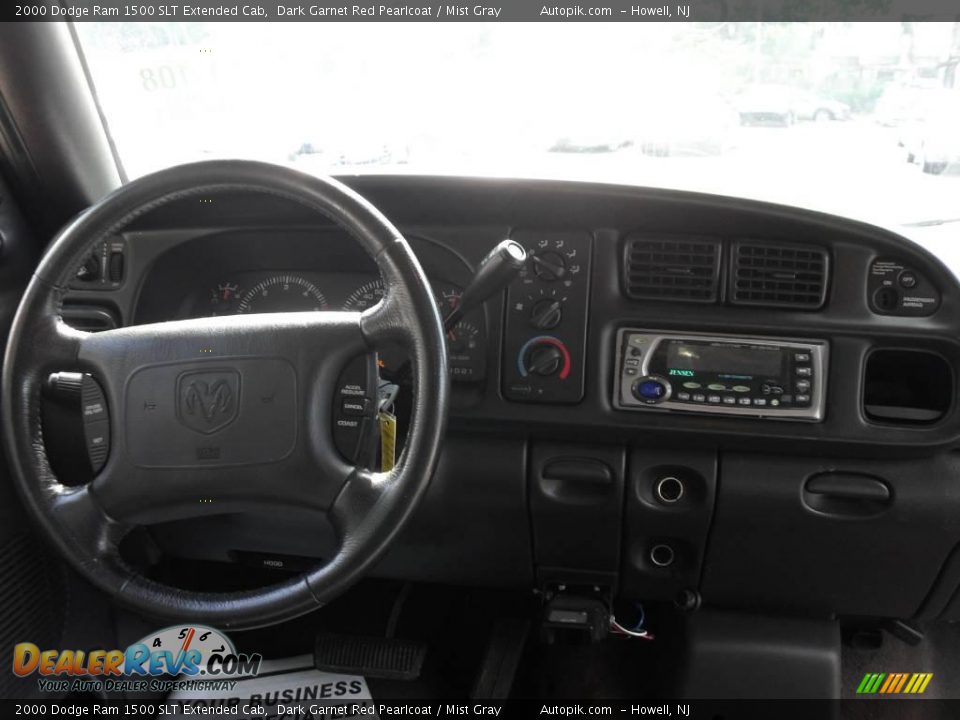 2000 Dodge Ram 1500 SLT Extended Cab Dark Garnet Red Pearlcoat / Mist Gray Photo #13