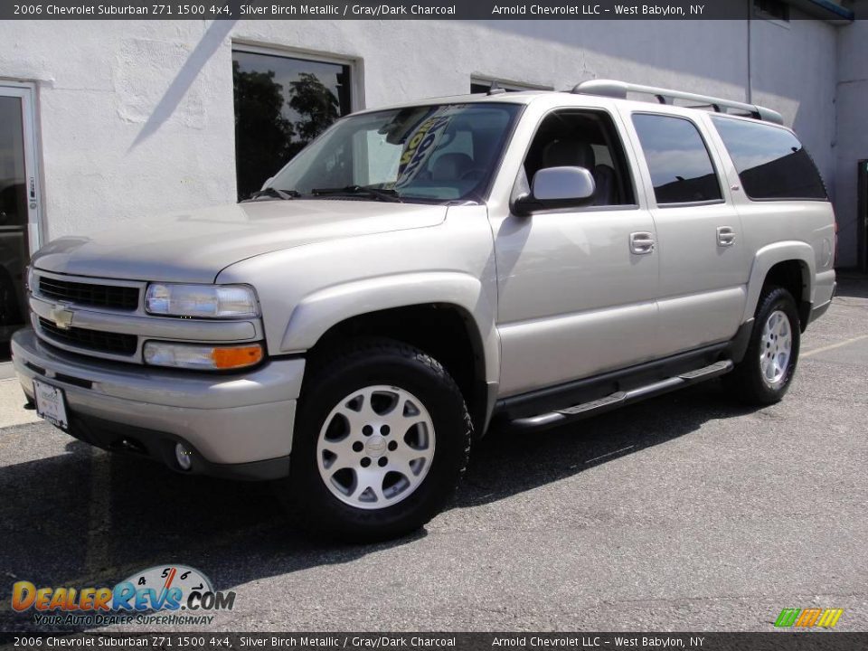 2006 Chevrolet Suburban Z71 1500 4x4 Silver Birch Metallic / Gray/Dark Charcoal Photo #1