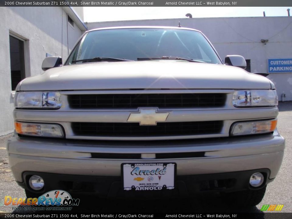 2006 Chevrolet Suburban Z71 1500 4x4 Silver Birch Metallic / Gray/Dark Charcoal Photo #2