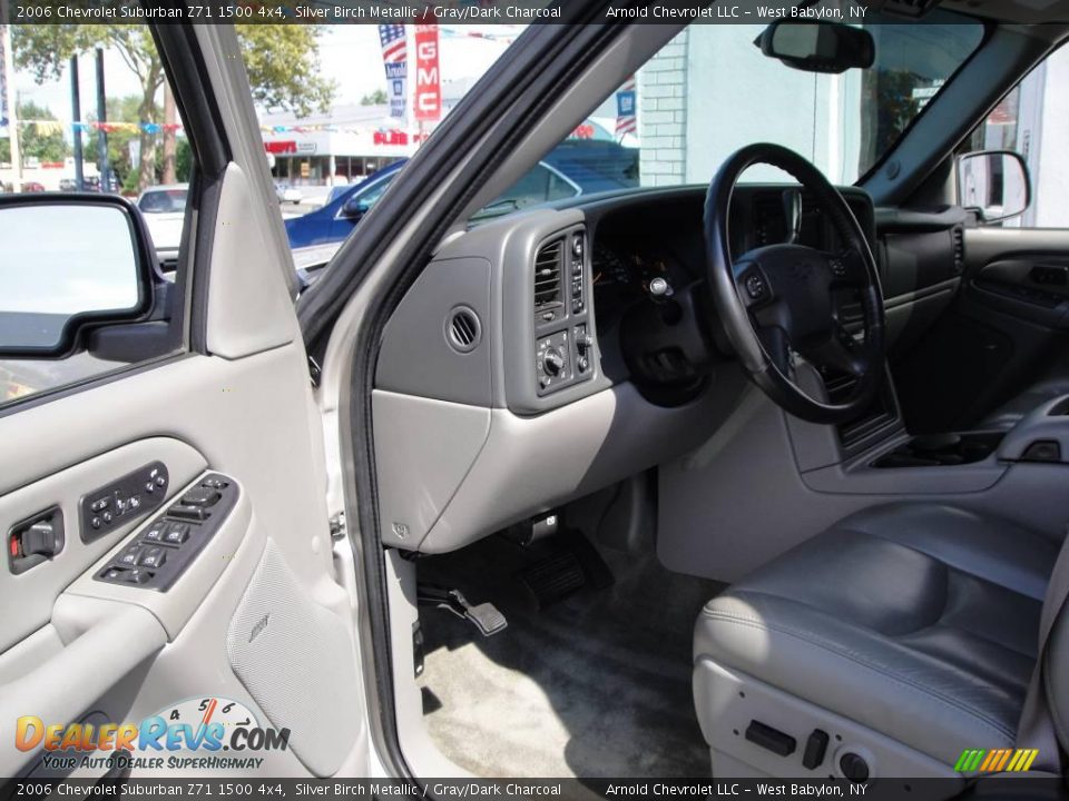 2006 Chevrolet Suburban Z71 1500 4x4 Silver Birch Metallic / Gray/Dark Charcoal Photo #11