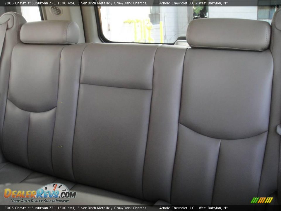2006 Chevrolet Suburban Z71 1500 4x4 Silver Birch Metallic / Gray/Dark Charcoal Photo #14