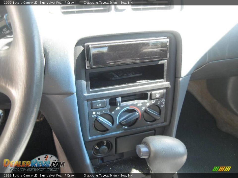 1999 Toyota Camry LE Blue Velvet Pearl / Gray Photo #6