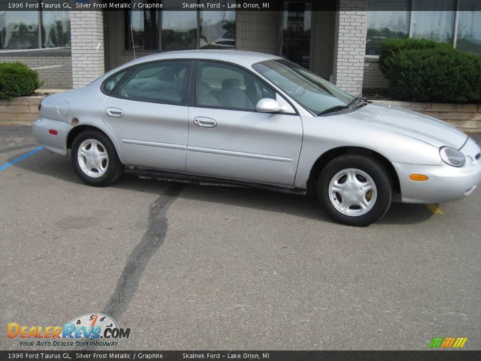 1996 Ford Taurus GL Silver Frost Metallic / Graphite Photo #1