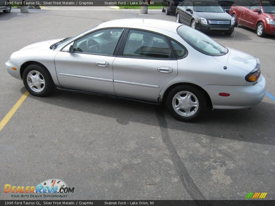 1996 Ford Taurus GL Silver Frost Metallic / Graphite Photo #9