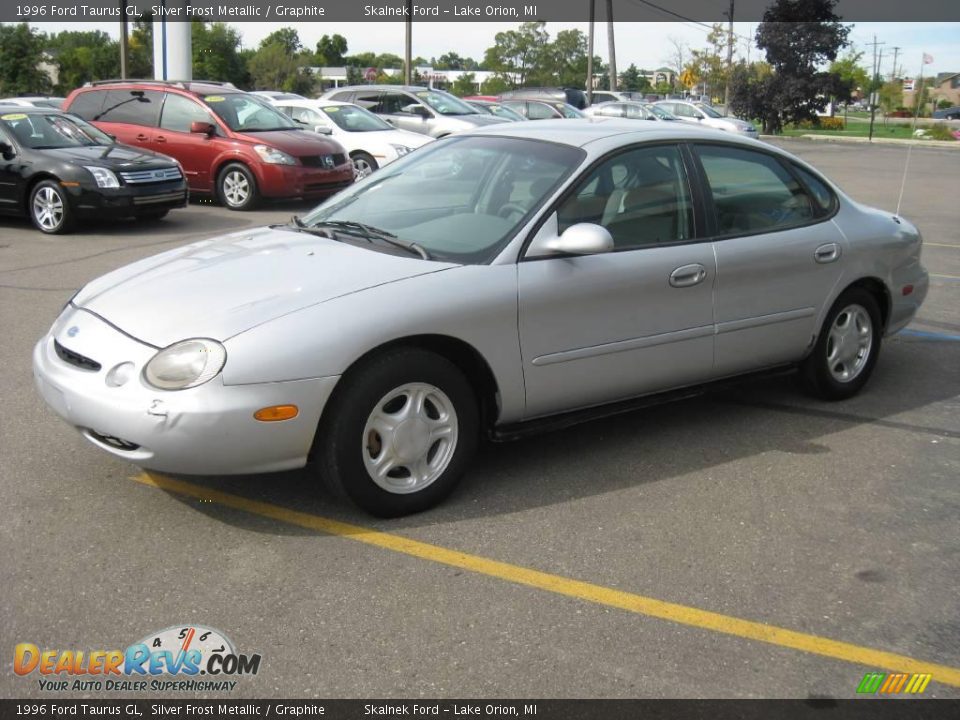 1996 Ford Taurus GL Silver Frost Metallic / Graphite Photo #11