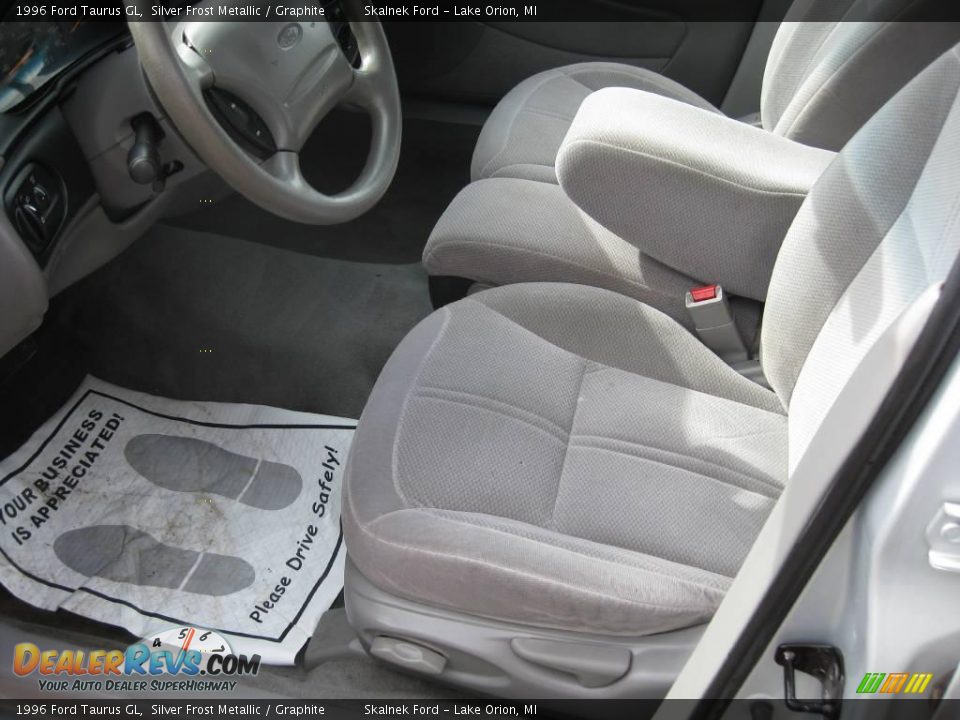 1996 Ford Taurus GL Silver Frost Metallic / Graphite Photo #23