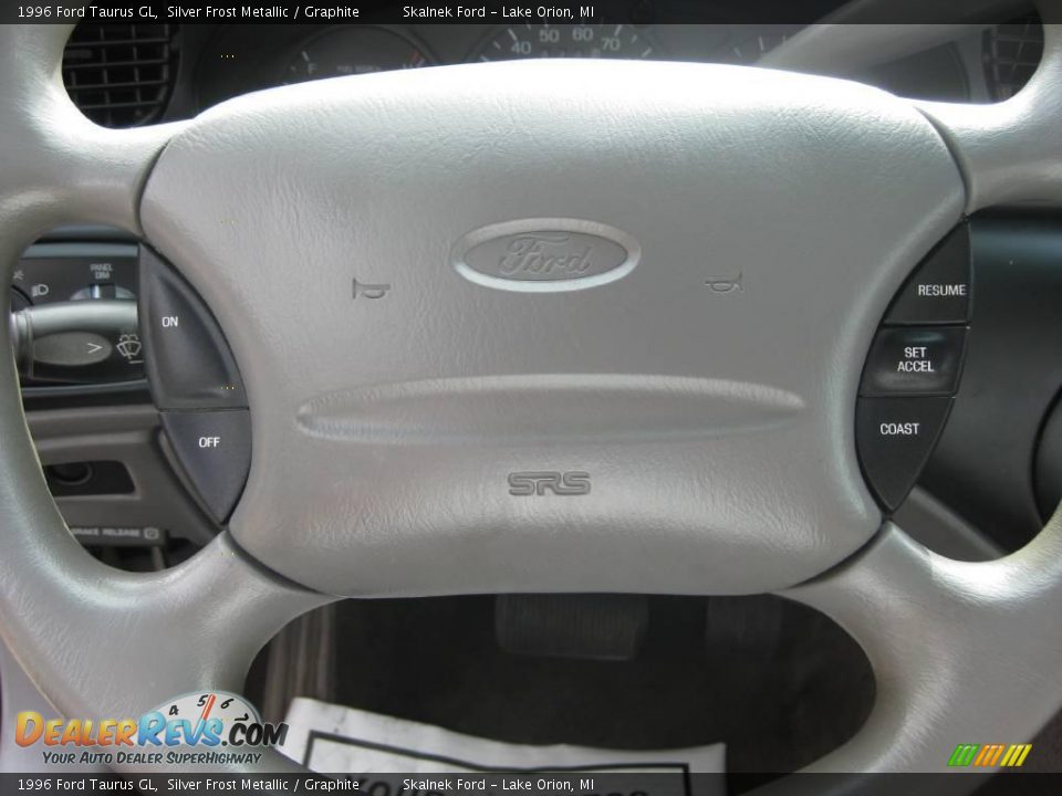 1996 Ford Taurus GL Silver Frost Metallic / Graphite Photo #27