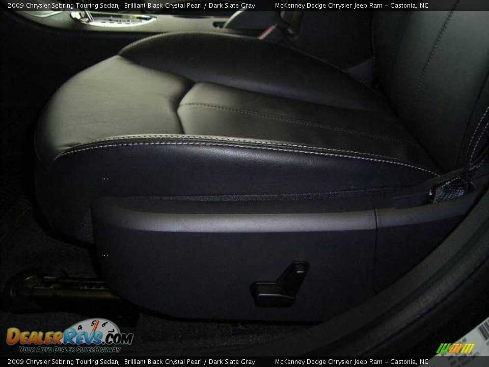 2009 Chrysler Sebring Touring Sedan Brilliant Black Crystal Pearl / Dark Slate Gray Photo #9