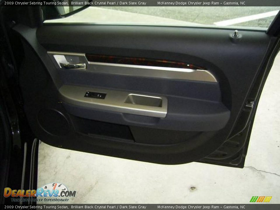 2009 Chrysler Sebring Touring Sedan Brilliant Black Crystal Pearl / Dark Slate Gray Photo #14