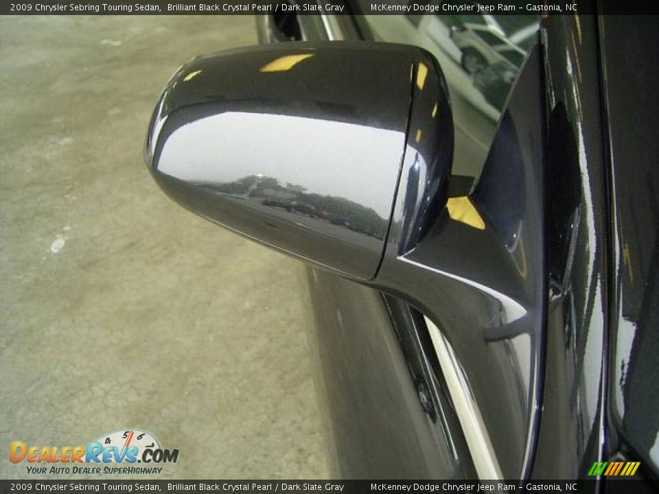 2009 Chrysler Sebring Touring Sedan Brilliant Black Crystal Pearl / Dark Slate Gray Photo #17