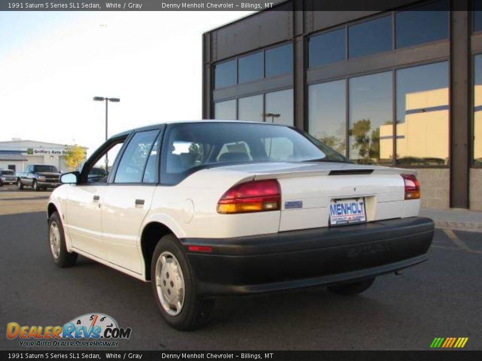 1991 Saturn S Series SL1 Sedan White / Gray Photo #8