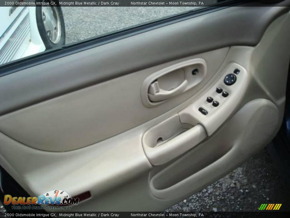 2000 Oldsmobile Intrigue GX Midnight Blue Metallic / Dark Gray Photo #11