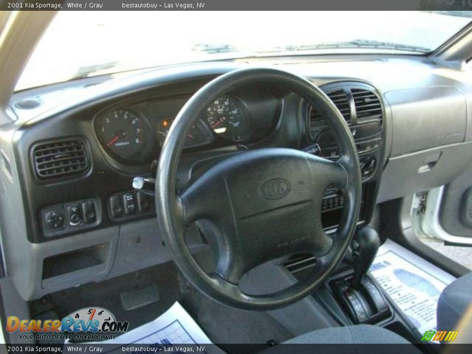 2001 Kia Sportage White / Gray Photo #21