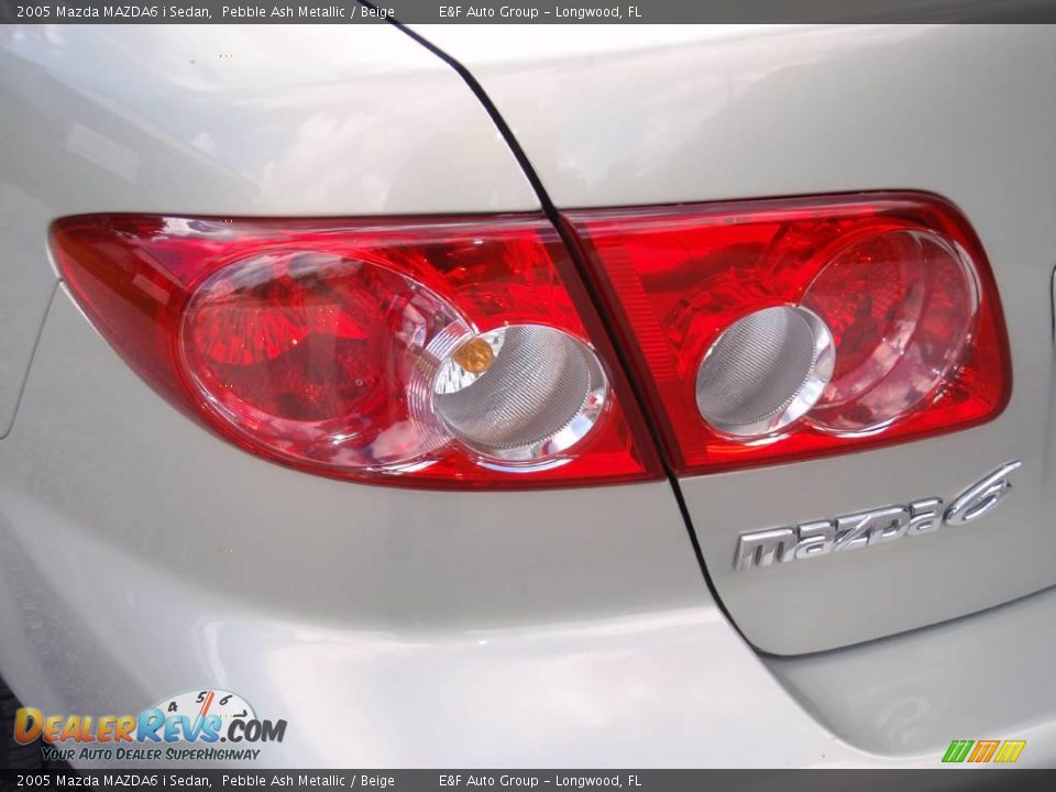 2005 Mazda MAZDA6 i Sedan Pebble Ash Metallic / Beige Photo #10